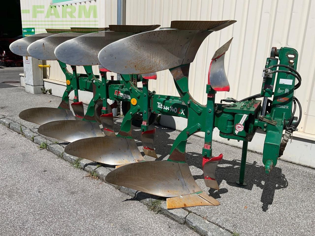 Regent Titan 140 CX - 4sch. - Arado: foto 1 Regent Titan 140 CX - 4sch. - Arado: foto 1