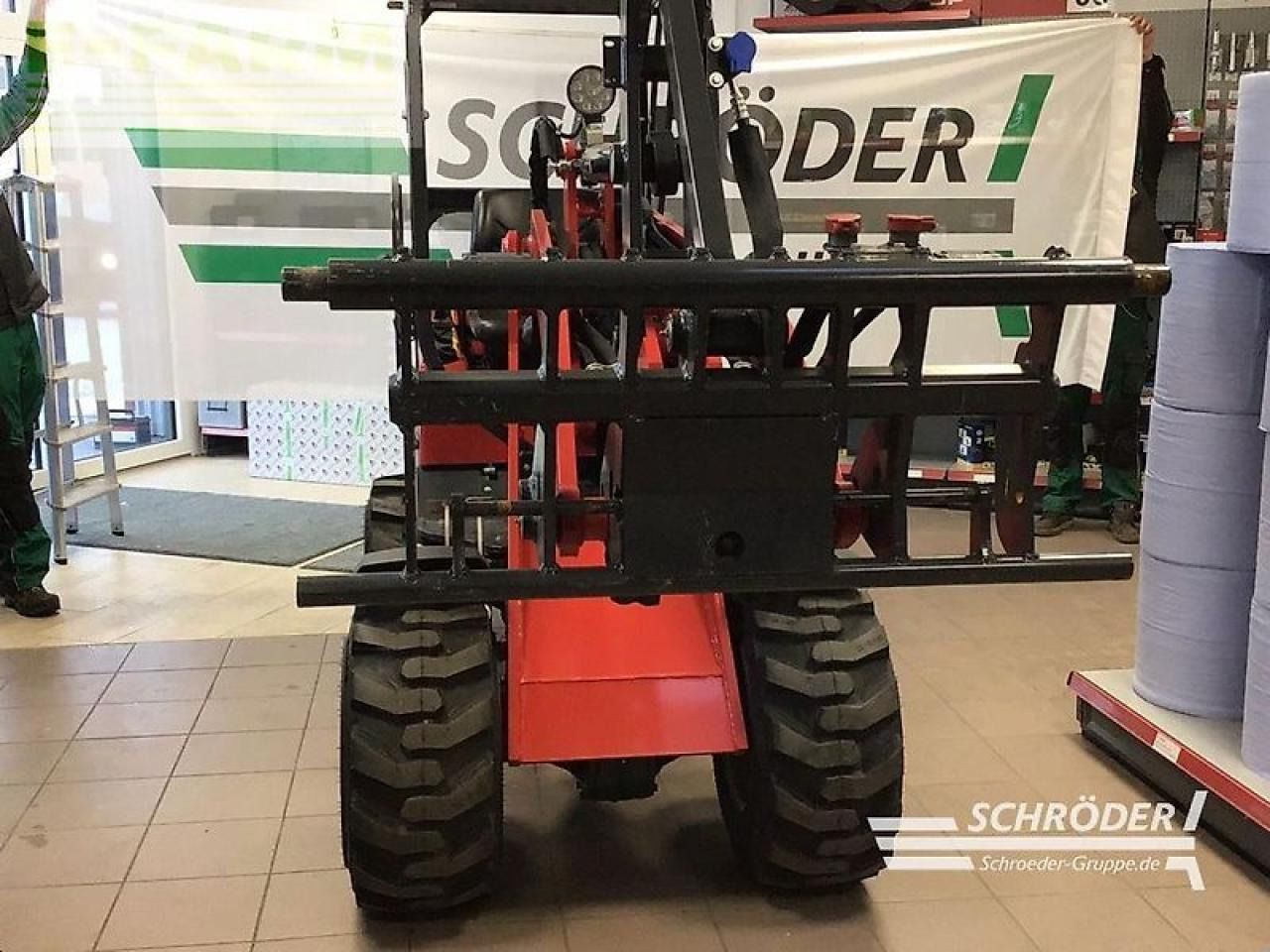 Schäffer 2028-2 - Miniexcavadora: foto 5 Schäffer 2028-2 - Miniexcavadora: foto 5