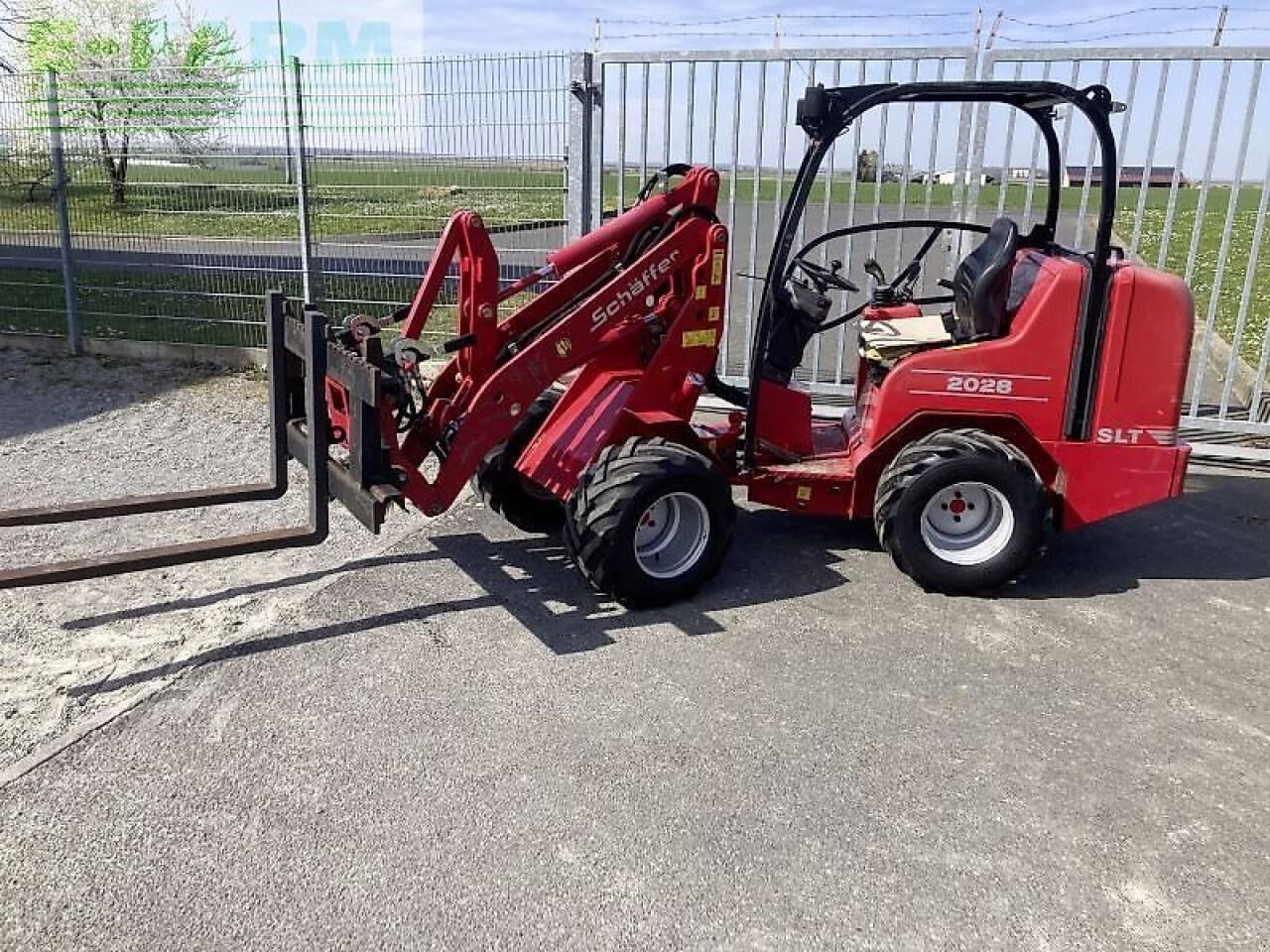 Schäffer 2028 - Miniexcavadora: foto 1 Schäffer 2028 - Miniexcavadora: foto 1