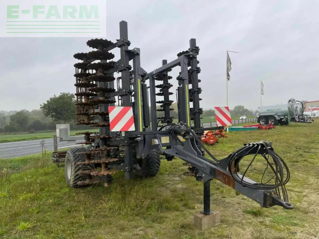 Spearhead déchaumeur ddi 6m sky - Cultivador: foto 2 Spearhead déchaumeur ddi 6m sky - Cultivador: foto 2