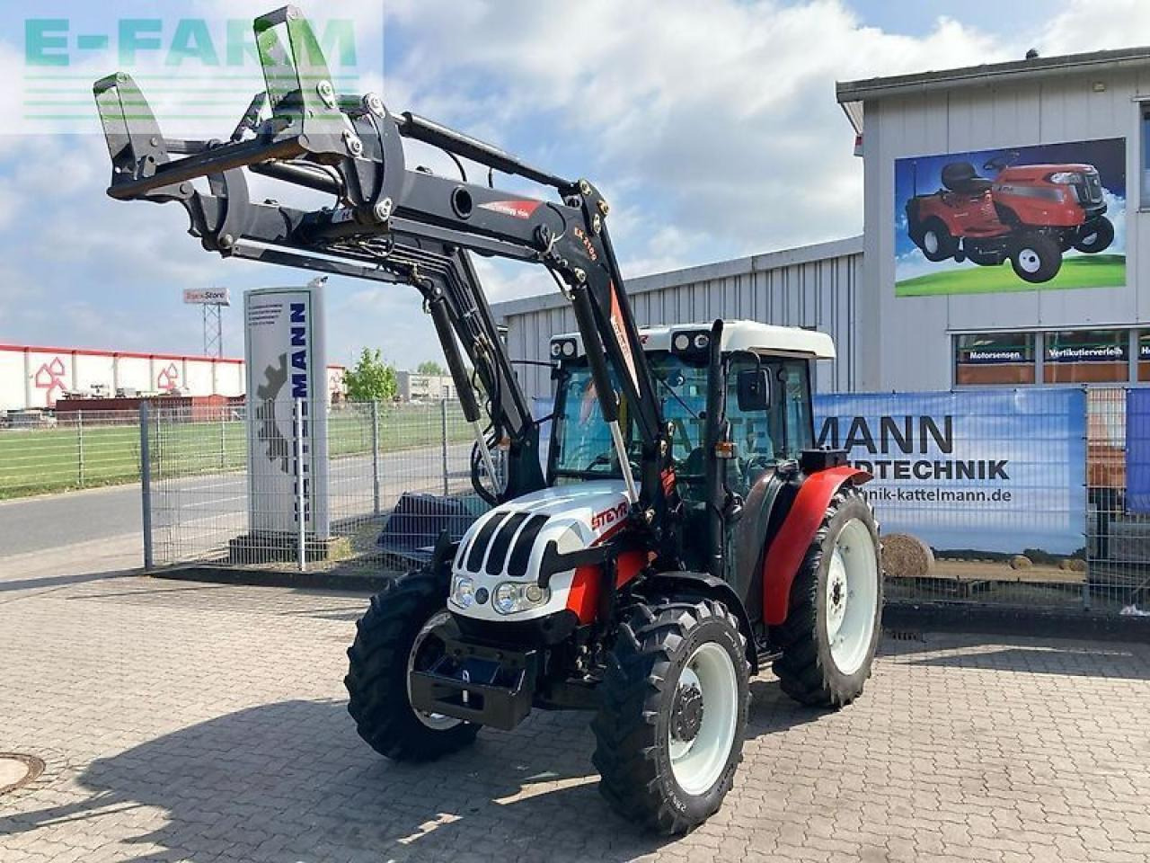 Steyr 370 kompakt - Tractor: foto 1 Steyr 370 kompakt - Tractor: foto 1
