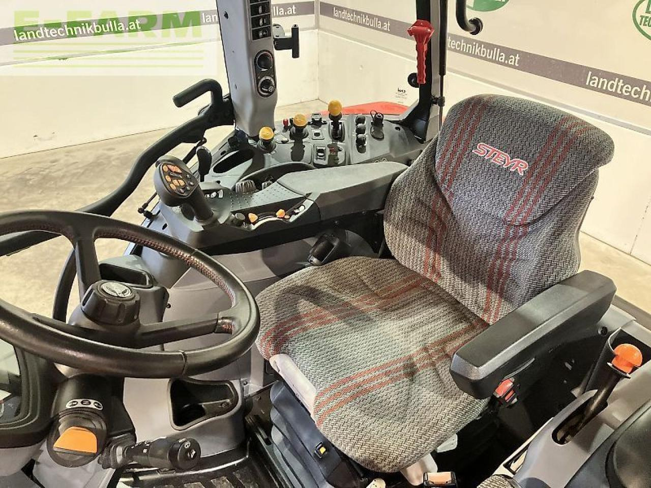 Tractor Steyr 4120 multi (stage v): foto 17