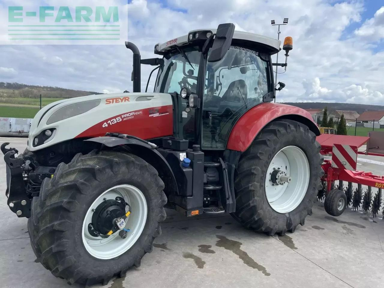 Steyr 4135 profi cvt CVT - Tractor: foto 1 Steyr 4135 profi cvt CVT - Tractor: foto 1