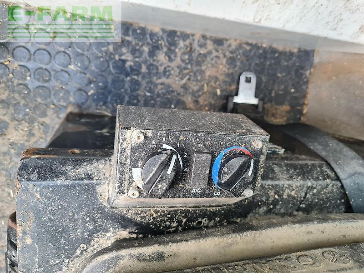 Maquinaria ganadera Storti greyhound 20 m3 horizontaal zelfrijder: foto 27 Maquinaria ganadera Storti greyhound 20 m3 horizontaal zelfrijder: foto 27