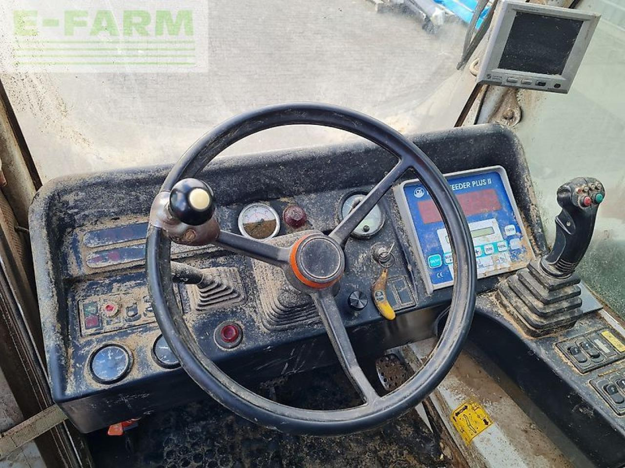 Maquinaria ganadera Storti greyhound 20 m3 horizontaal zelfrijder: foto 9 Maquinaria ganadera Storti greyhound 20 m3 horizontaal zelfrijder: foto 9