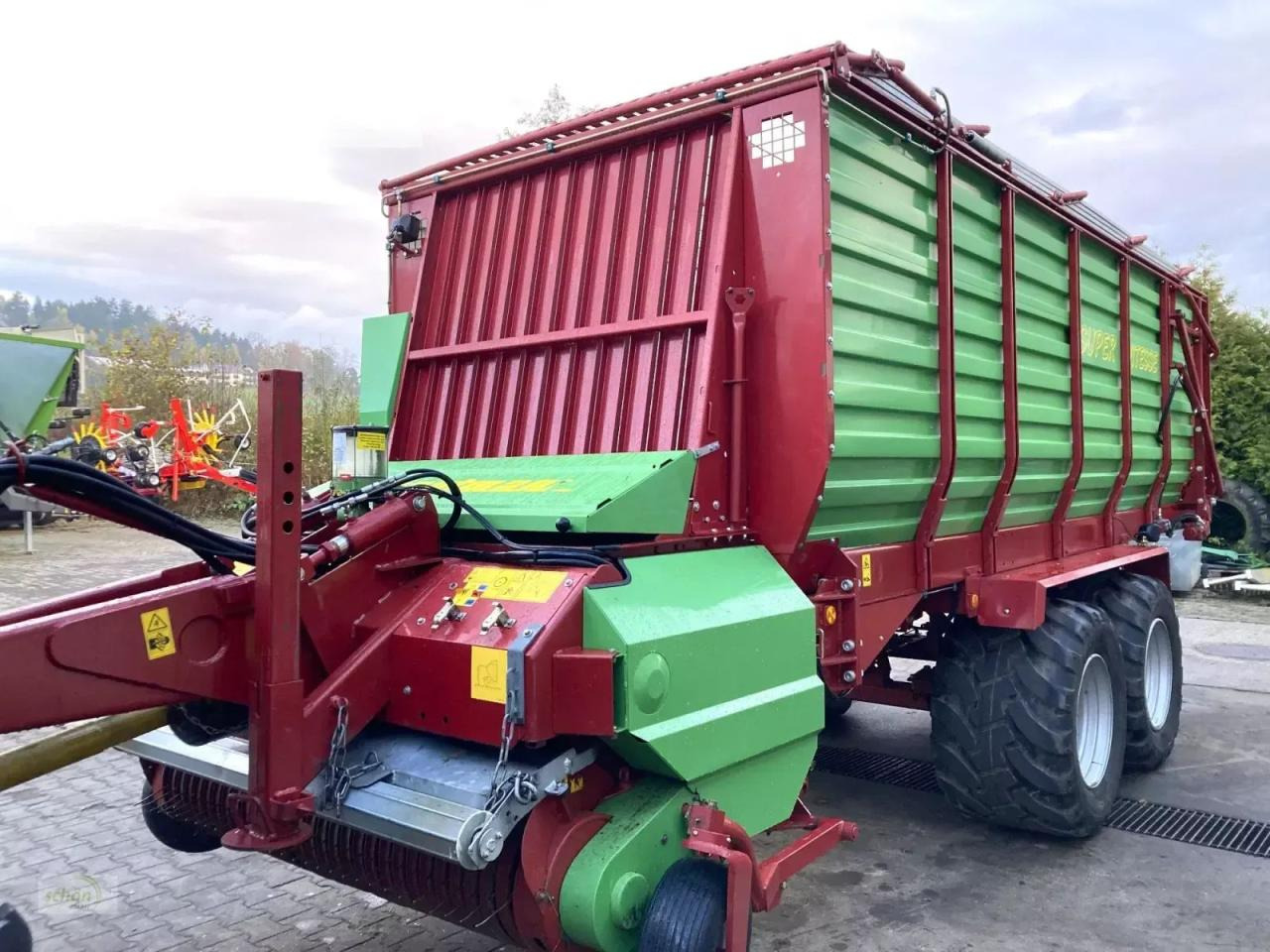 Strautmann super-vitesse 2 h - mit großem fahrwerk und nachlauflenkachse - Remolque autocargador: foto 1 Strautmann super-vitesse 2 h - mit großem fahrwerk und nachlauflenkachse - Remolque autocargador: foto 1