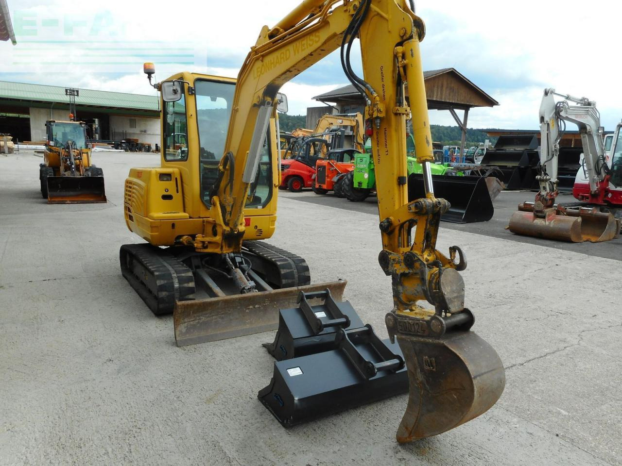 Miniexcavadora Takeuchi tb 235 ( 3.605kg ) powertilt + hydr. sw: foto 6