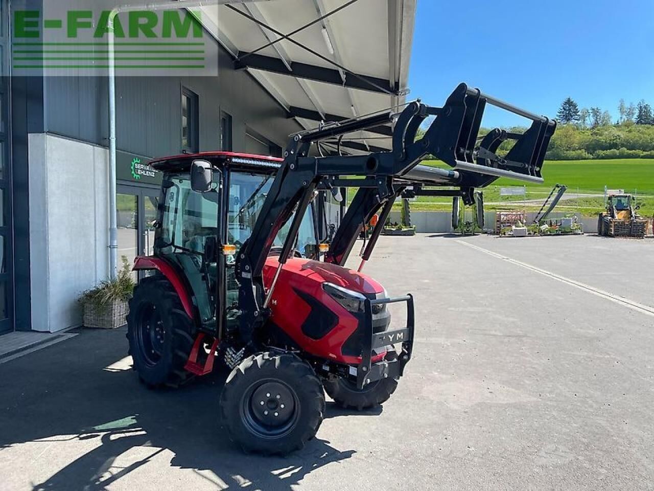 Tym f50chn mit frontlader und radialbereifung neu - Tractor: foto 3 Tym f50chn mit frontlader und radialbereifung neu - Tractor: foto 3