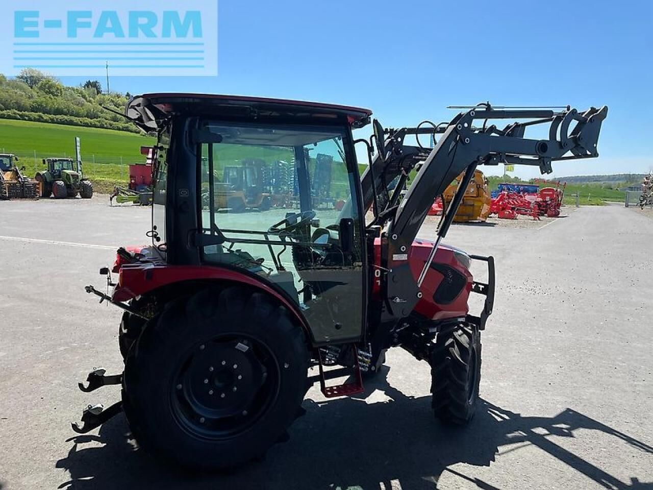Tym f50chn mit frontlader und radialbereifung neu - Tractor: foto 4 Tym f50chn mit frontlader und radialbereifung neu - Tractor: foto 4