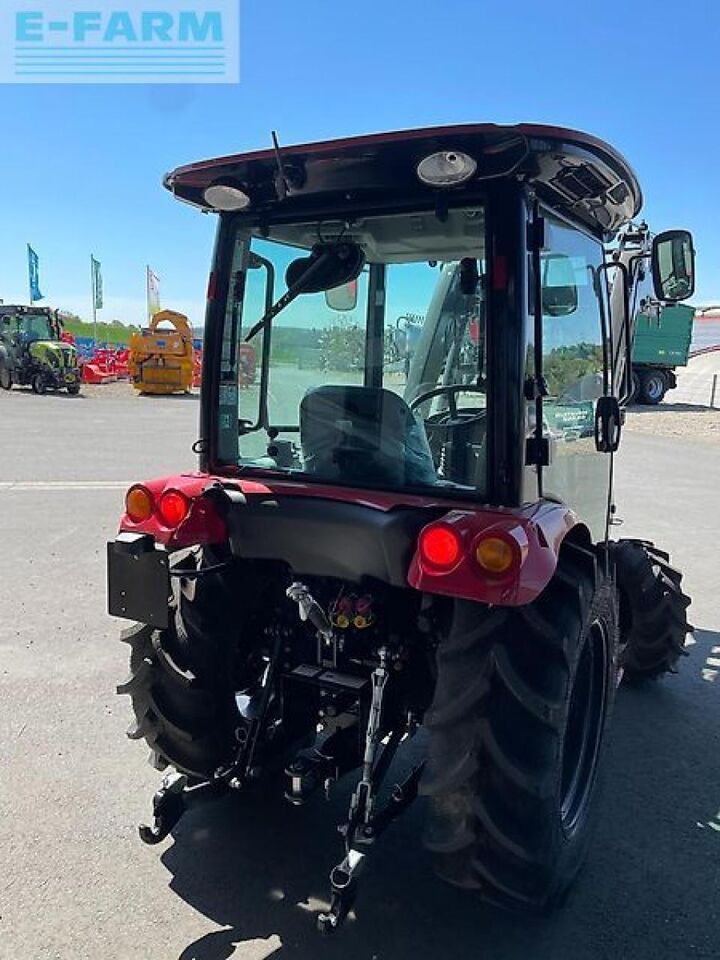 Tym f50chn mit frontlader und radialbereifung neu - Tractor: foto 5 Tym f50chn mit frontlader und radialbereifung neu - Tractor: foto 5