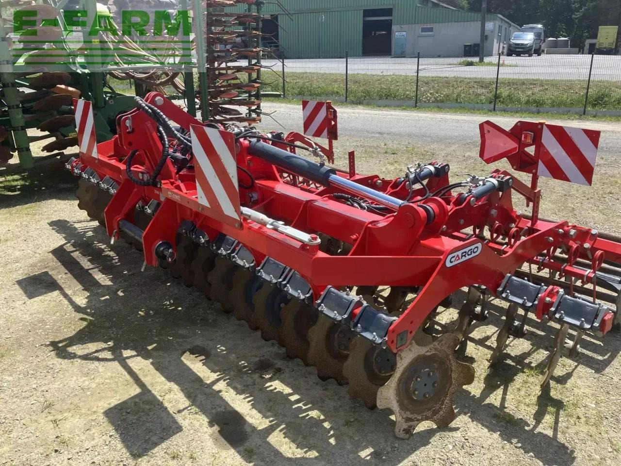 Unia dechaumeur unia cargo txl45 - Cultivador: foto 1 Unia dechaumeur unia cargo txl45 - Cultivador: foto 1