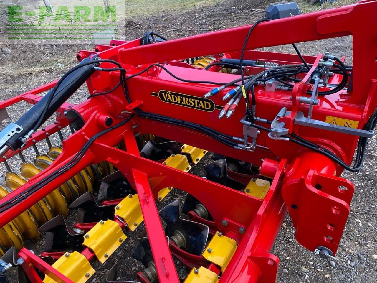 Väderstad Carrier XT 425 - Rastras: foto 2 Väderstad Carrier XT 425 - Rastras: foto 2