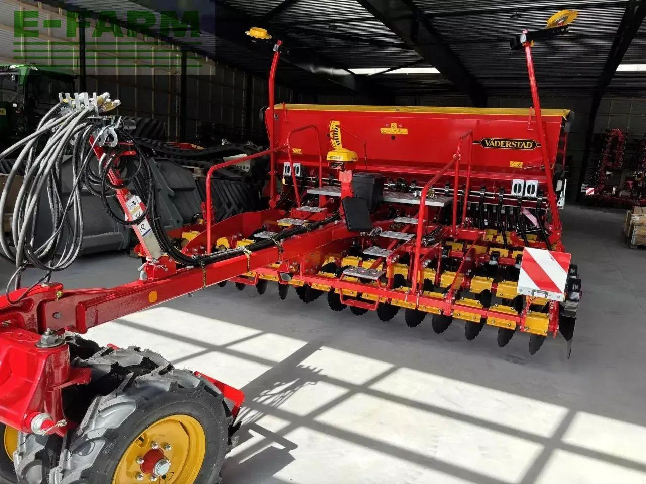 Väderstad rapid 400c - Combinado de siembra: foto 1 Väderstad rapid 400c - Combinado de siembra: foto 1