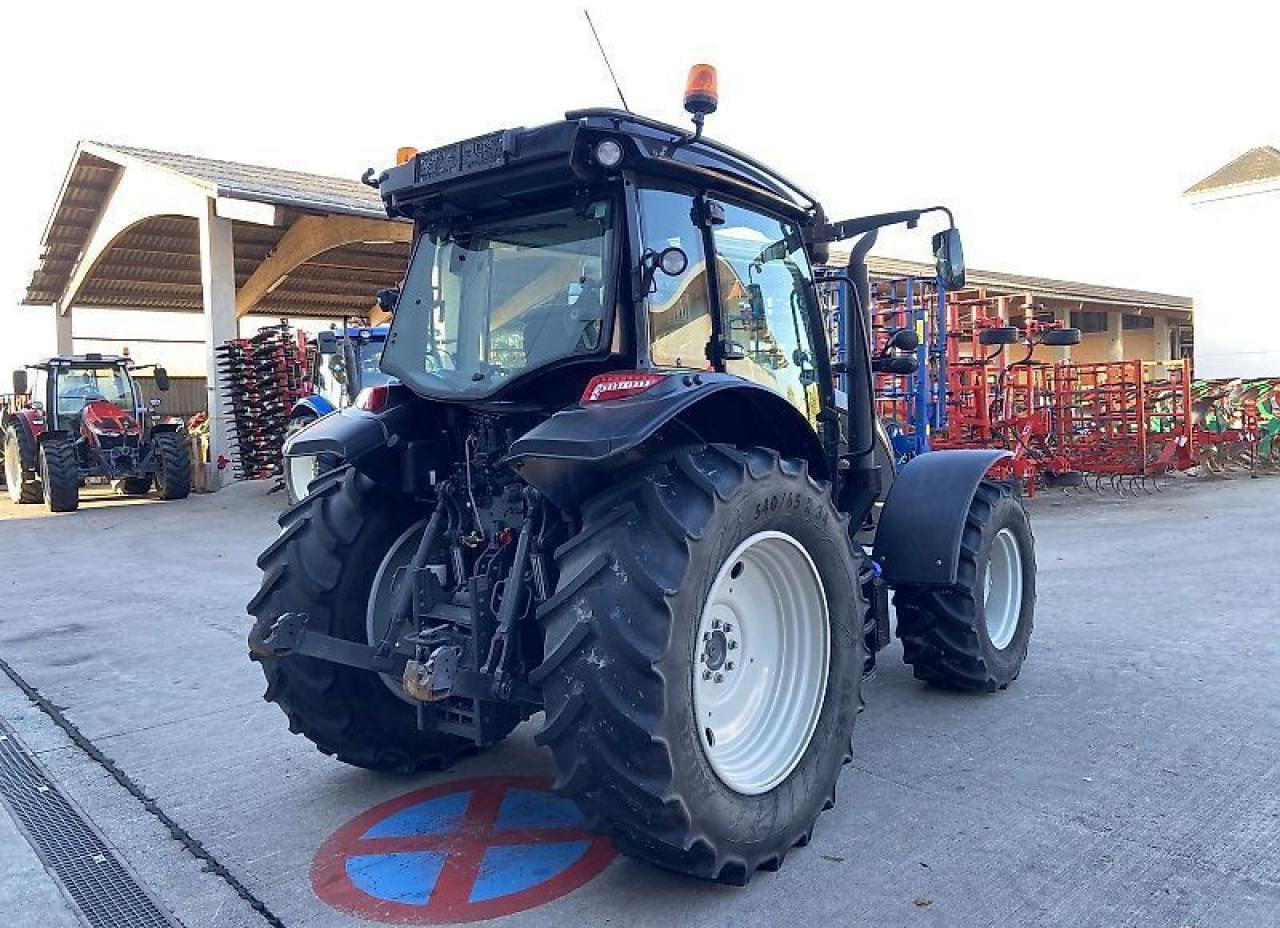Valtra a 114 - Tractor: foto 5 Valtra a 114 - Tractor: foto 5
