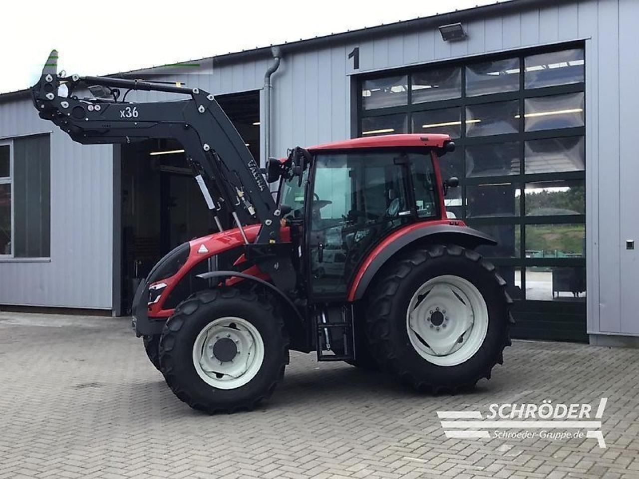 Valtra a 75 sh - Tractor: foto 1 Valtra a 75 sh - Tractor: foto 1