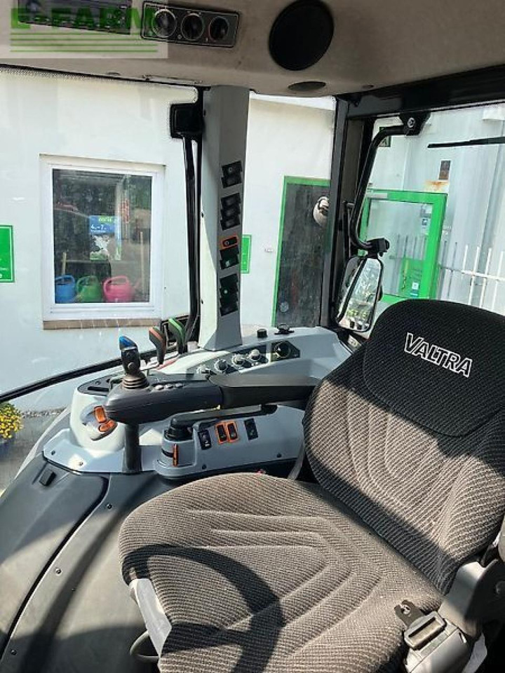 Valtra a114mh4 - Tractor: foto 5 Valtra a114mh4 - Tractor: foto 5