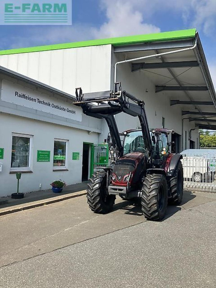 Valtra a114mh4 - Tractor: foto 1 Valtra a114mh4 - Tractor: foto 1