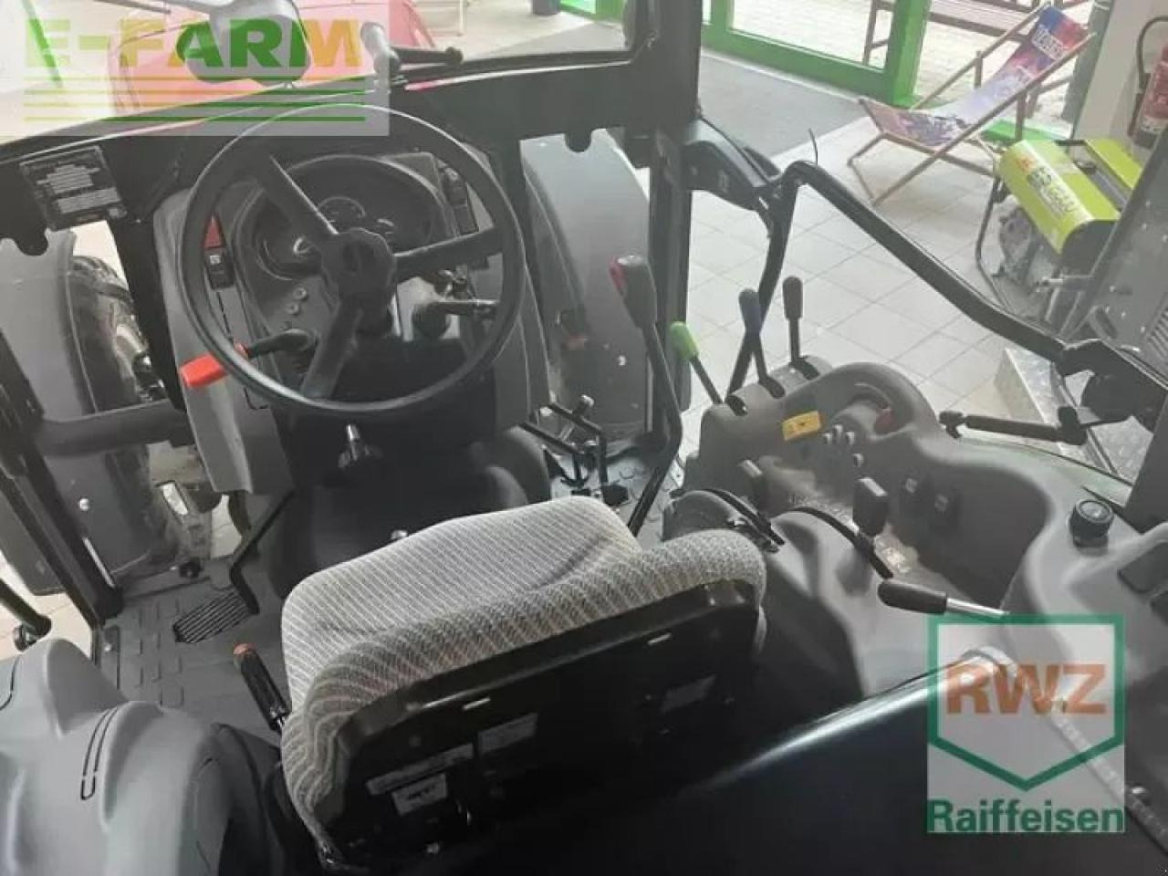Valtra f105s 2d3 - Tractor: foto 5 Valtra f105s 2d3 - Tractor: foto 5