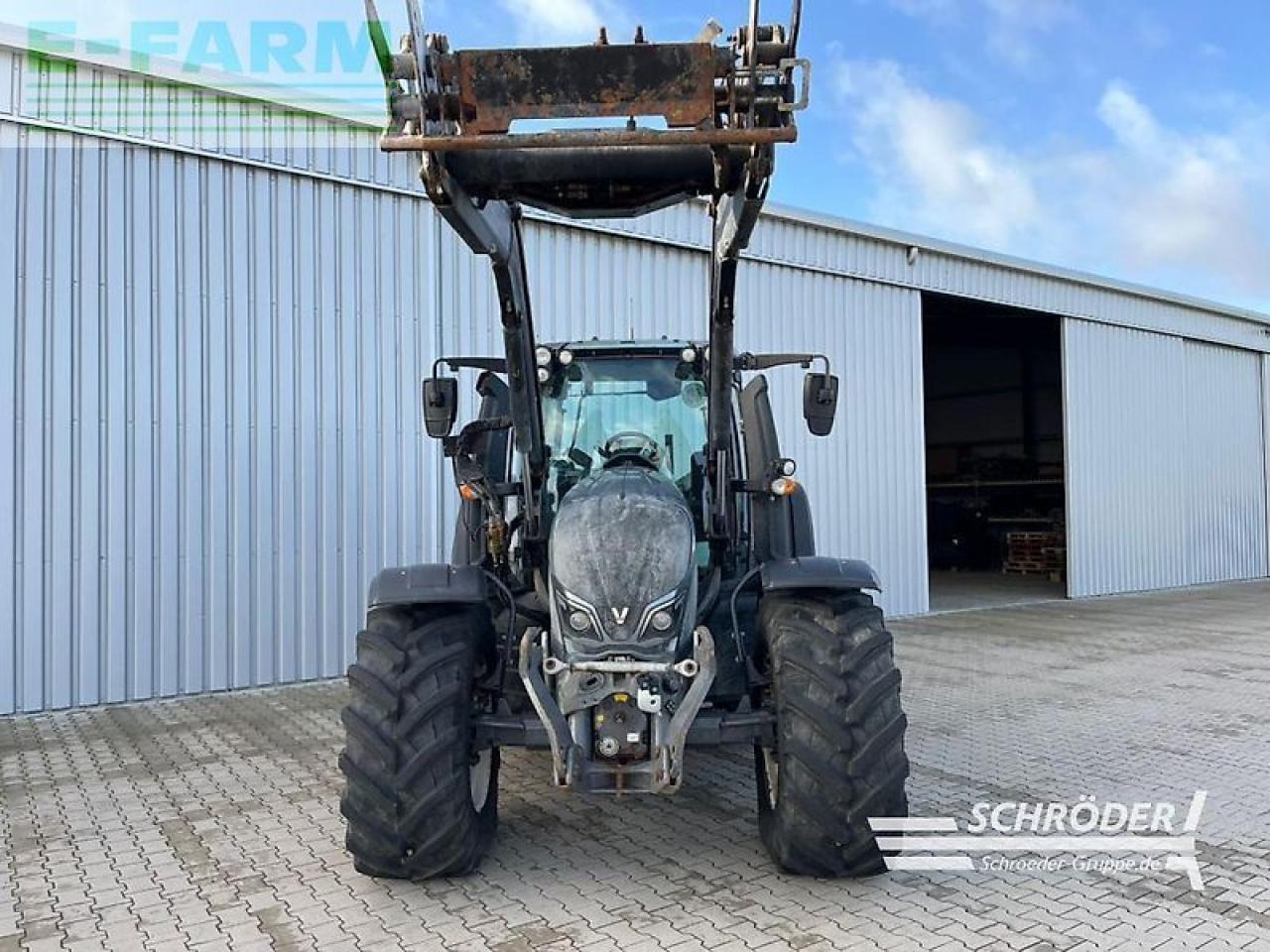 Valtra n 154 ea - Tractor: foto 2 Valtra n 154 ea - Tractor: foto 2