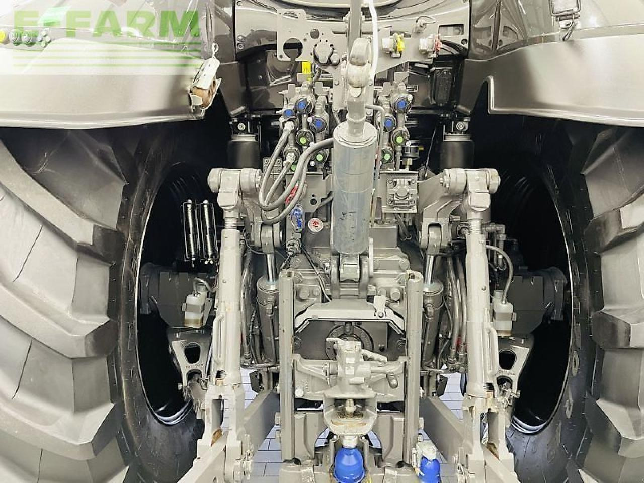 Tractor Valtra q285: foto 7