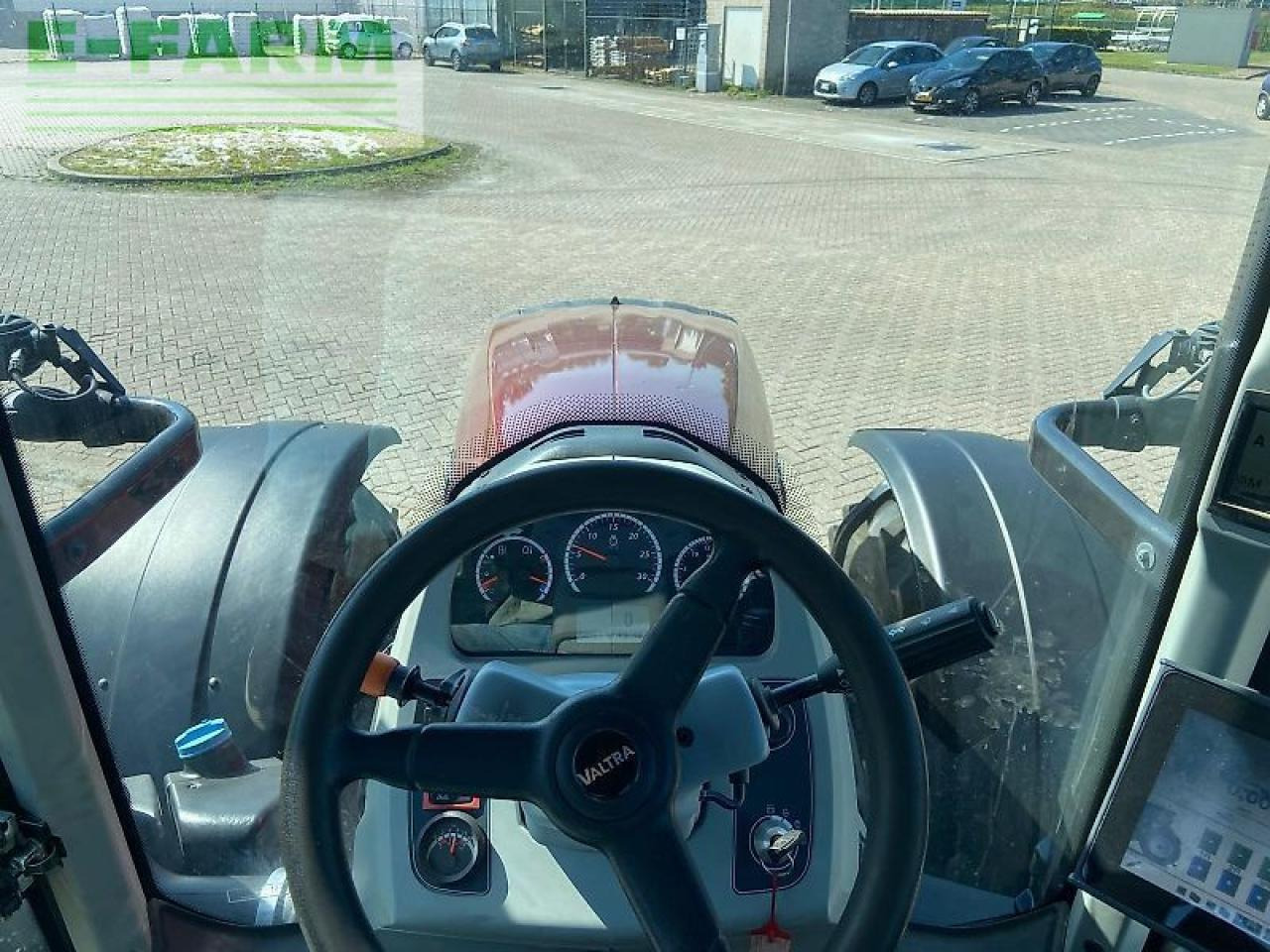 Tractor Valtra t 254: foto 11