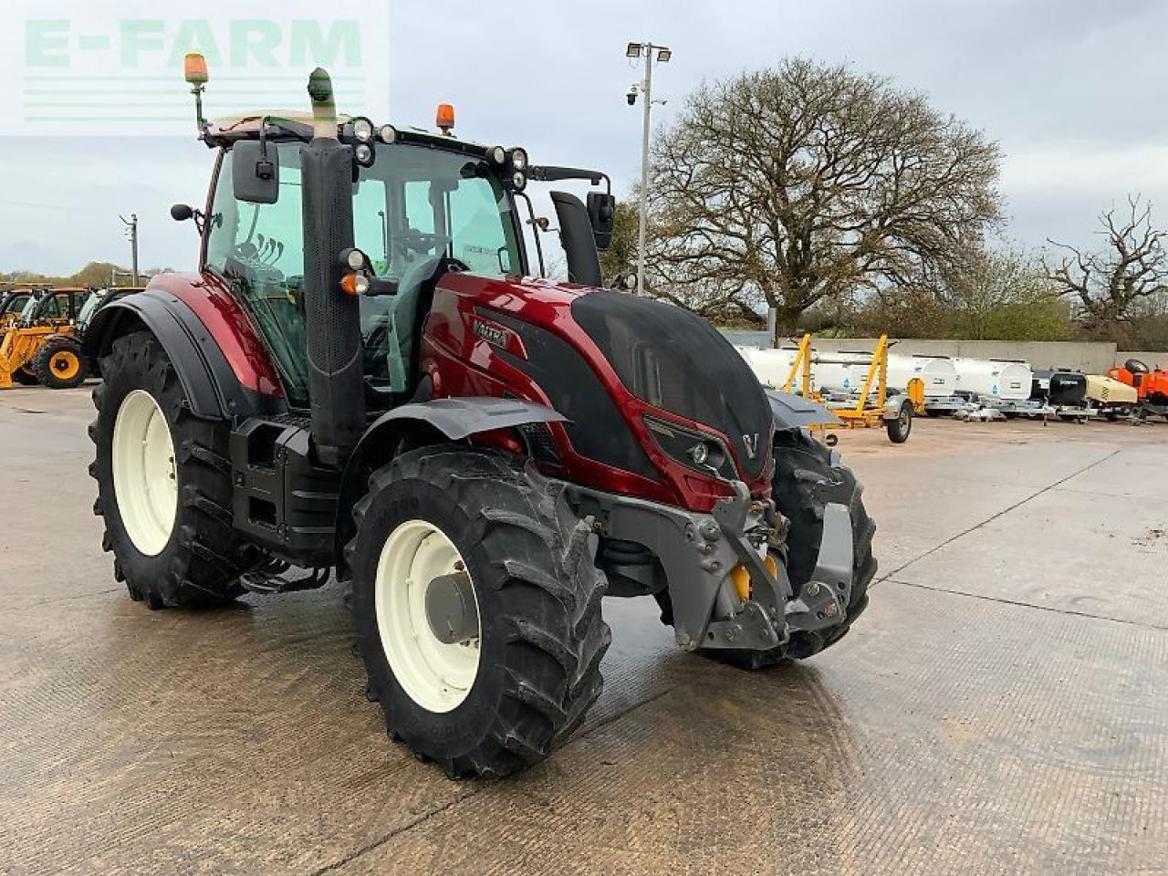 Valtra t154 active tractor (st25061) Active - Tractor: foto 2 Valtra t154 active tractor (st25061) Active - Tractor: foto 2