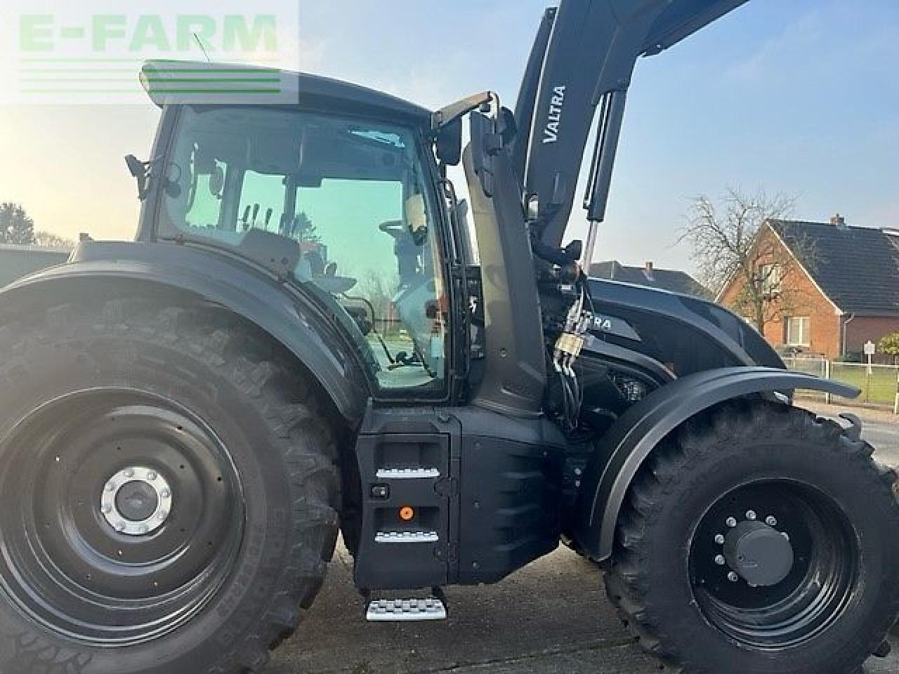Valtra t175ea - Tractor: foto 2 Valtra t175ea - Tractor: foto 2