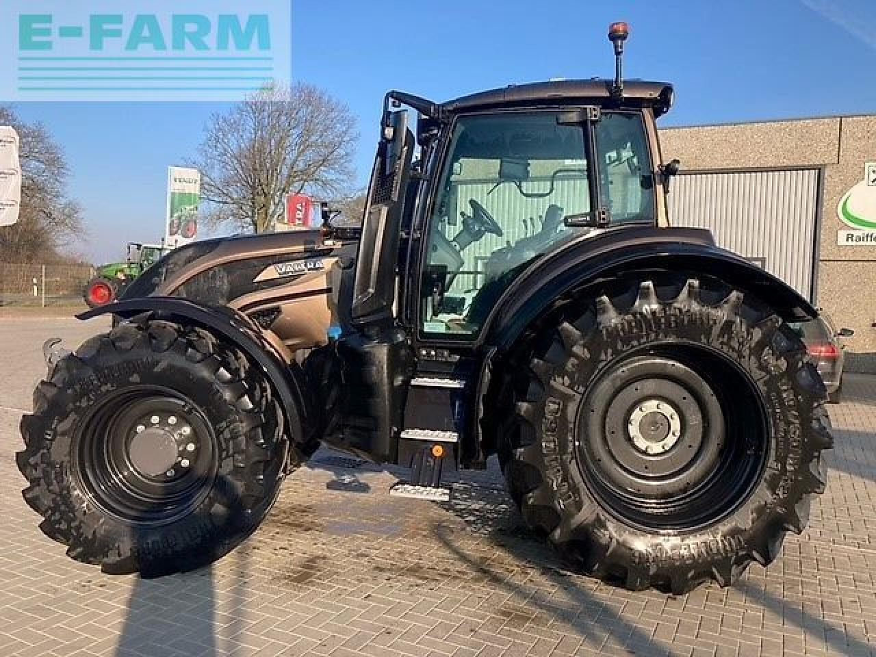 Valtra t215a - Tractor: foto 2 Valtra t215a - Tractor: foto 2