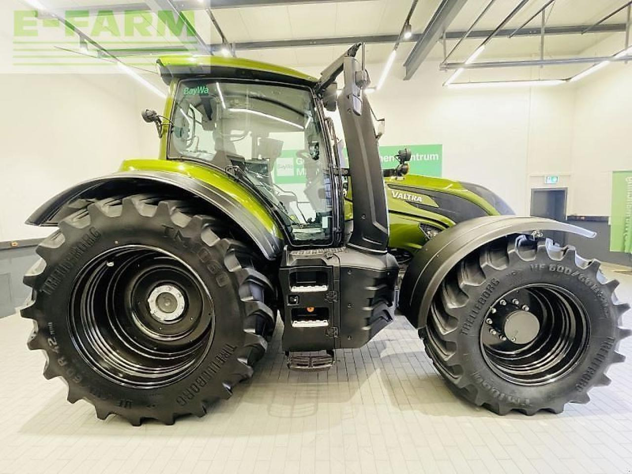 Valtra t215d - Tractor: foto 4 Valtra t215d - Tractor: foto 4