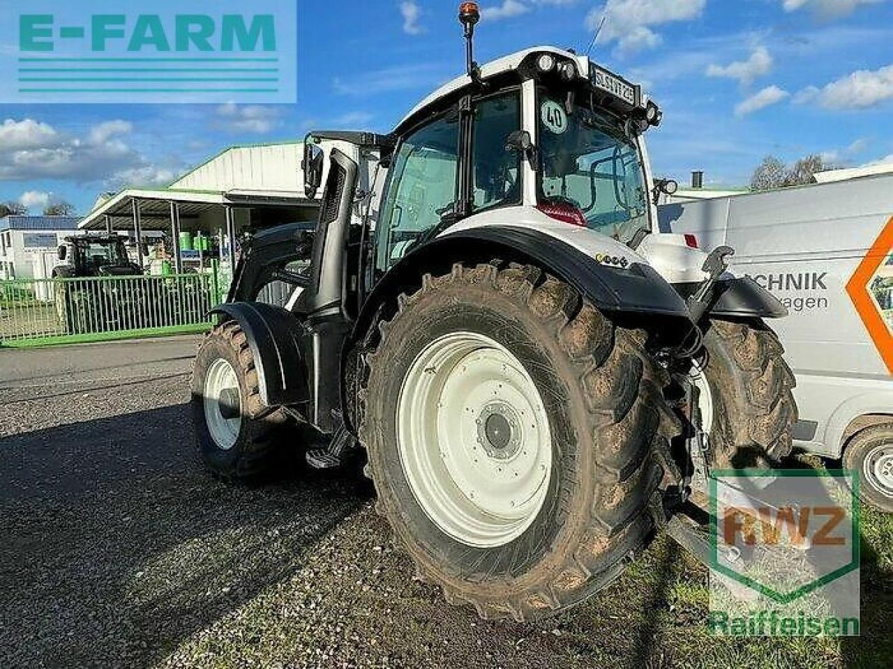 Valtra t215d - Tractor: foto 5 Valtra t215d - Tractor: foto 5