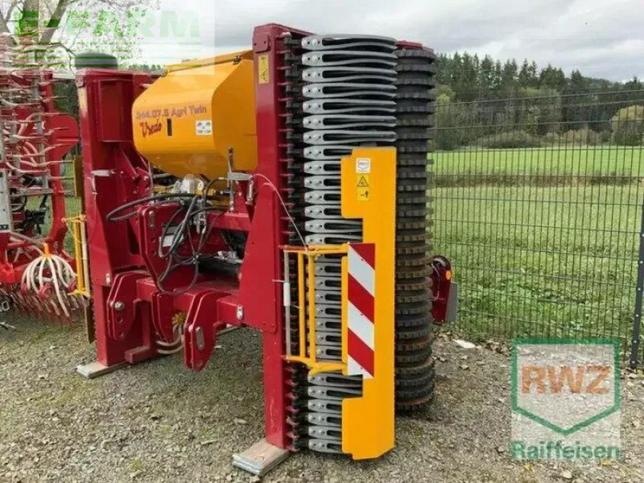 Vredo 344.07.5 agri twin - Sembradora de precisión: foto 1 Vredo 344.07.5 agri twin - Sembradora de precisión: foto 1