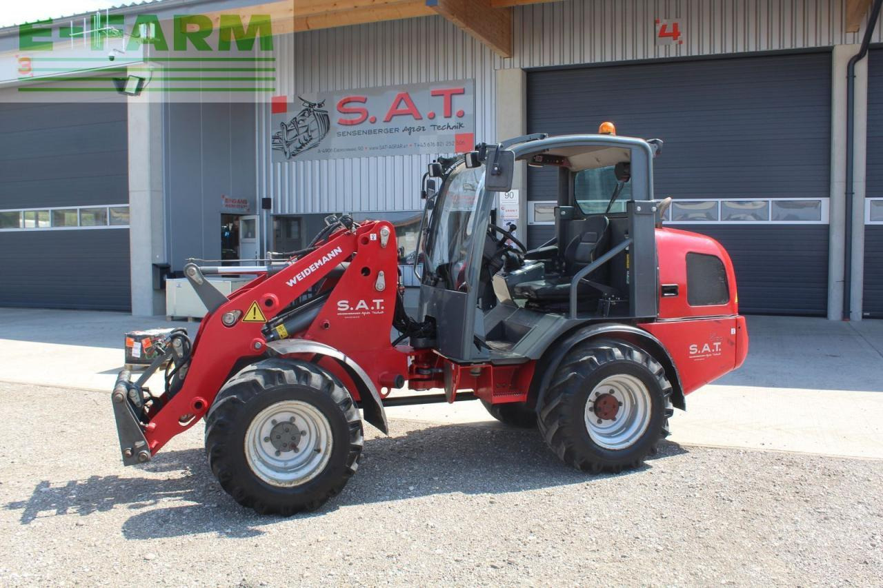 Weidemann 2070 cx 50 - Miniexcavadora: foto 1 Weidemann 2070 cx 50 - Miniexcavadora: foto 1