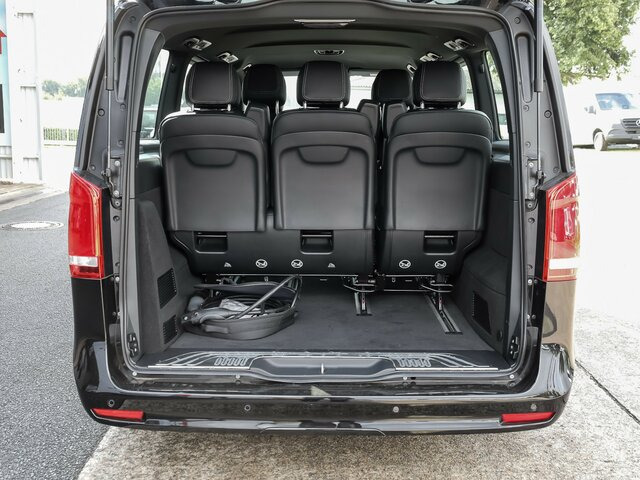 MERCEDES-BENZ EQV 300 Avantgarde Line,lang,7Sitze,2xKlima,LED - Minibús, Autobús eléctrico: foto 2 MERCEDES-BENZ EQV 300 Avantgarde Line,lang,7Sitze,2xKlima,LED - Minibús, Autobús eléctrico: foto 2