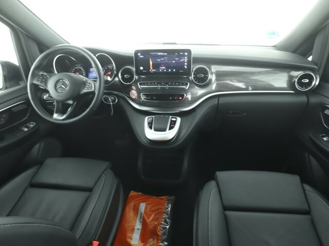 MERCEDES-BENZ EQV 300 Avantgarde Line,lang,7Sitze,2xKlima,LED... - Minibús, Autobús eléctrico: foto 2 MERCEDES-BENZ EQV 300 Avantgarde Line,lang,7Sitze,2xKlima,LED... - Minibús, Autobús eléctrico: foto 2