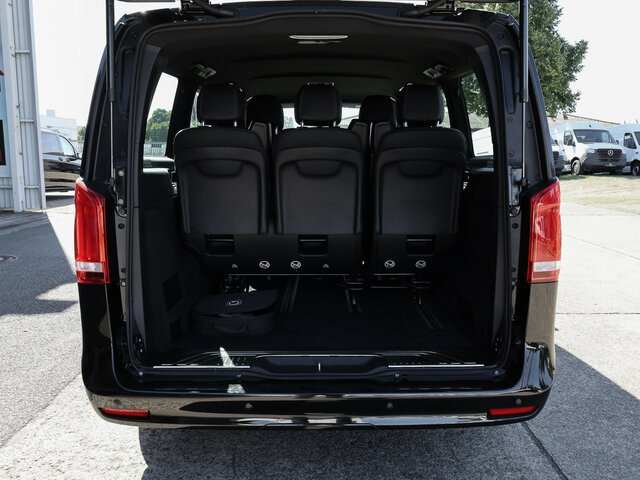 MERCEDES-BENZ EQV 300 Avantgarde Line,lang,7Sitze,2xKlima,LED - Minibús, Autobús eléctrico: foto 2 MERCEDES-BENZ EQV 300 Avantgarde Line,lang,7Sitze,2xKlima,LED - Minibús, Autobús eléctrico: foto 2