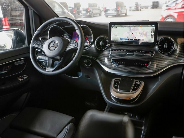 MERCEDES-BENZ EQV 300 Extralang,Avantgarde,8Sitze,2elektr.Tür - Minibús, Autobús eléctrico: foto 4 MERCEDES-BENZ EQV 300 Extralang,Avantgarde,8Sitze,2elektr.Tür - Minibús, Autobús eléctrico: foto 4