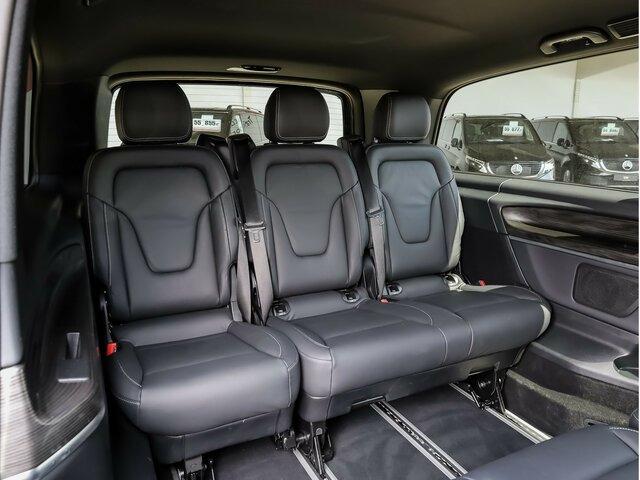 MERCEDES-BENZ EQV 300 Extralang,Avantgarde,8Sitze,2elektr.Tür - Minibús, Autobús eléctrico: foto 5 MERCEDES-BENZ EQV 300 Extralang,Avantgarde,8Sitze,2elektr.Tür - Minibús, Autobús eléctrico: foto 5