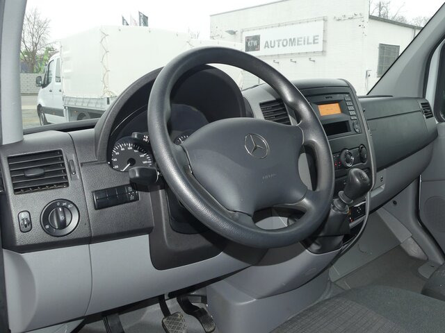 MERCEDES-BENZ Sprinter 311 CDI DOKA Pritsche,AHK,Standheizung - Caja abierta furgoneta, Furgoneta combi: foto 4 MERCEDES-BENZ Sprinter 311 CDI DOKA Pritsche,AHK,Standheizung - Caja abierta furgoneta, Furgoneta combi: foto 4