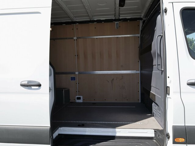 MERCEDES-BENZ Sprinter 317 CDI,3665mm,Automatik,Kamera - Furgón: foto 2 MERCEDES-BENZ Sprinter 317 CDI,3665mm,Automatik,Kamera - Furgón: foto 2