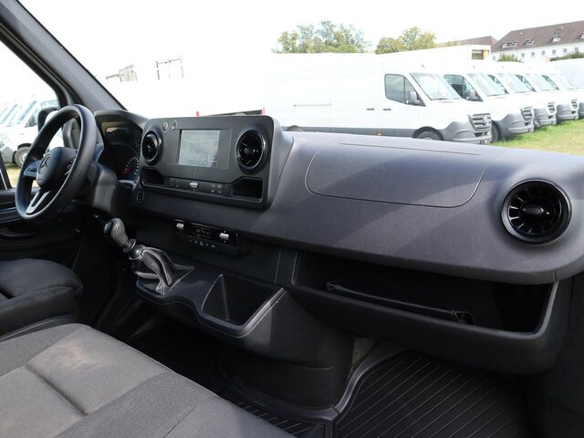 MERCEDES-BENZ Sprinter 317 CDI Kasten,L2H2,MBUX,Kamera - Furgón: foto 4 MERCEDES-BENZ Sprinter 317 CDI Kasten,L2H2,MBUX,Kamera - Furgón: foto 4