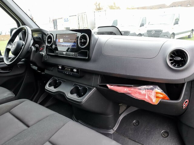MERCEDES-BENZ Sprinter 317 Maxi,9GTronic,MBUX,Kamera... - Furgón: foto 4 MERCEDES-BENZ Sprinter 317 Maxi,9GTronic,MBUX,Kamera... - Furgón: foto 4