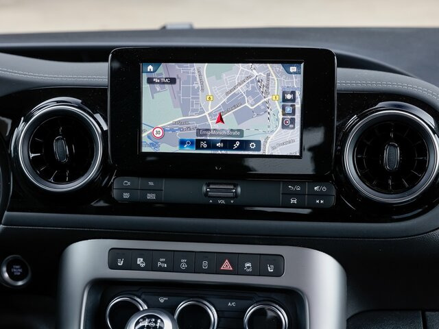 MERCEDES-BENZ T 180 Power Plus,MBUX,LED,Navi,Kamera,Tempomat - Furgoneta de pasajeros: foto 4 MERCEDES-BENZ T 180 Power Plus,MBUX,LED,Navi,Kamera,Tempomat - Furgoneta de pasajeros: foto 4