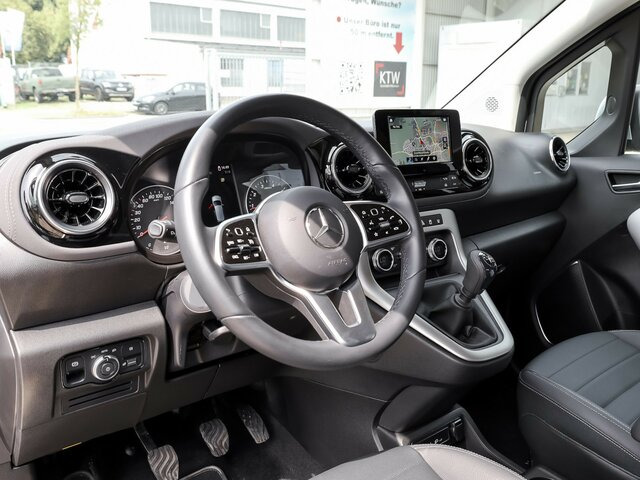 MERCEDES-BENZ T 180 Progressive,MBUX,LED,Navi,Kamera,Tempomat - Furgoneta de pasajeros: foto 5 MERCEDES-BENZ T 180 Progressive,MBUX,LED,Navi,Kamera,Tempomat - Furgoneta de pasajeros: foto 5