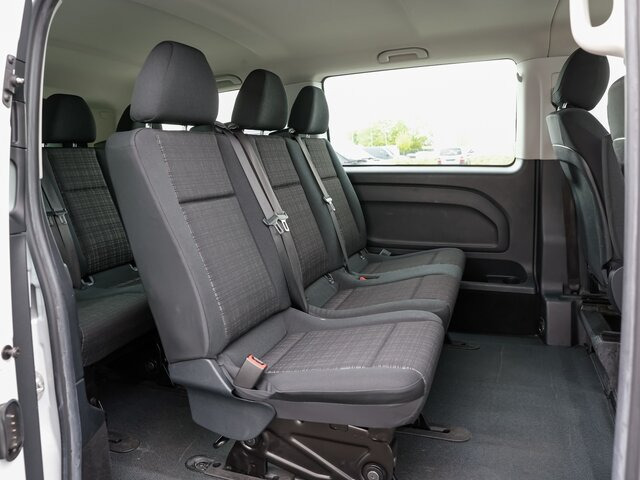 MERCEDES-BENZ Vito 111 TourerPro,lang,8Sitzer,Klima,Standhzg. - Furgoneta de pasajeros: foto 5 MERCEDES-BENZ Vito 111 TourerPro,lang,8Sitzer,Klima,Standhzg. - Furgoneta de pasajeros: foto 5