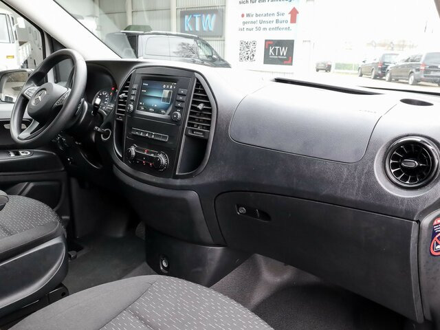 MERCEDES-BENZ Vito 114 TourerPro,Extralang,8Sitzer,Automatik... - Furgoneta de pasajeros: foto 4 MERCEDES-BENZ Vito 114 TourerPro,Extralang,8Sitzer,Automatik... - Furgoneta de pasajeros: foto 4