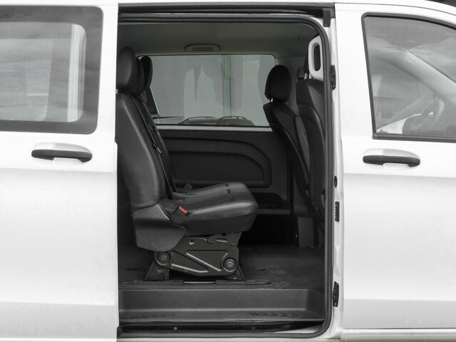 MERCEDES-BENZ Vito 114 TourerPro,Extralang,AMF Rollstuhlrampe - Minibús, Furgoneta de pasajeros: foto 2 MERCEDES-BENZ Vito 114 TourerPro,Extralang,AMF Rollstuhlrampe - Minibús, Furgoneta de pasajeros: foto 2