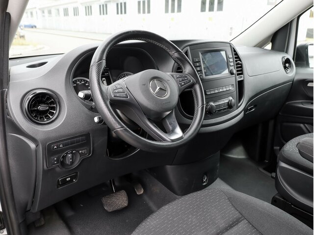 MERCEDES-BENZ Vito 114 TourerPro,lang,Automatik,8Sitze,Kamera - Furgoneta de pasajeros: foto 5 MERCEDES-BENZ Vito 114 TourerPro,lang,Automatik,8Sitze,Kamera - Furgoneta de pasajeros: foto 5
