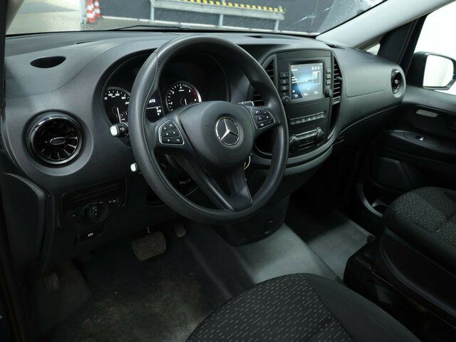 MERCEDES-BENZ Vito 114 TourerPro,lang,Automatik,8Sitze,Kamera... - Furgoneta de pasajeros: foto 2 MERCEDES-BENZ Vito 114 TourerPro,lang,Automatik,8Sitze,Kamera... - Furgoneta de pasajeros: foto 2