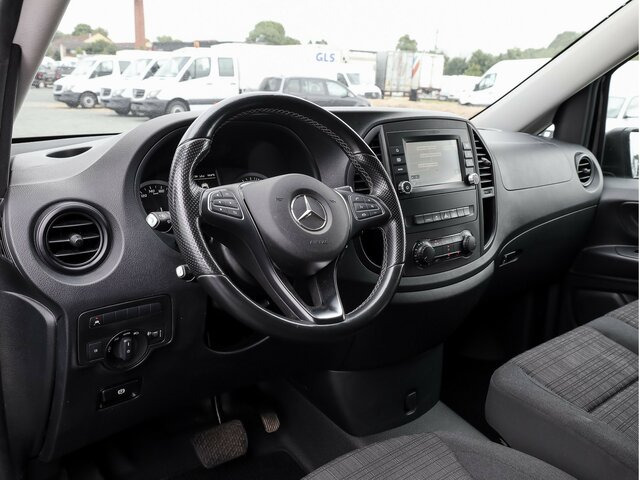 MERCEDES-BENZ Vito 116TourerPro Kombi,Extralang,2xKlima,9Sitze - Minibús, Furgoneta de pasajeros: foto 5 MERCEDES-BENZ Vito 116TourerPro Kombi,Extralang,2xKlima,9Sitze - Minibús, Furgoneta de pasajeros: foto 5