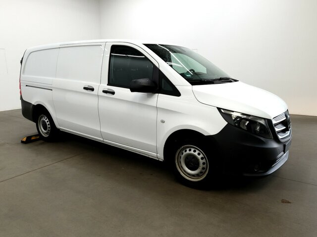 Furgoneta pequeña MERCEDES-BENZ Vito114CDI KA lang ,Klima,Sortimo Regalsystem...: foto 8 Furgoneta pequeña MERCEDES-BENZ Vito114CDI KA lang ,Klima,Sortimo Regalsystem...: foto 8
